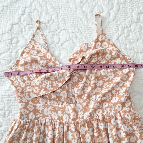 Floral dress size Med/large - Picture 5 of 7